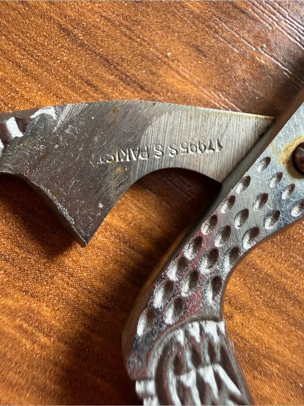 Vintage Silver Stork Grooming Scissors
